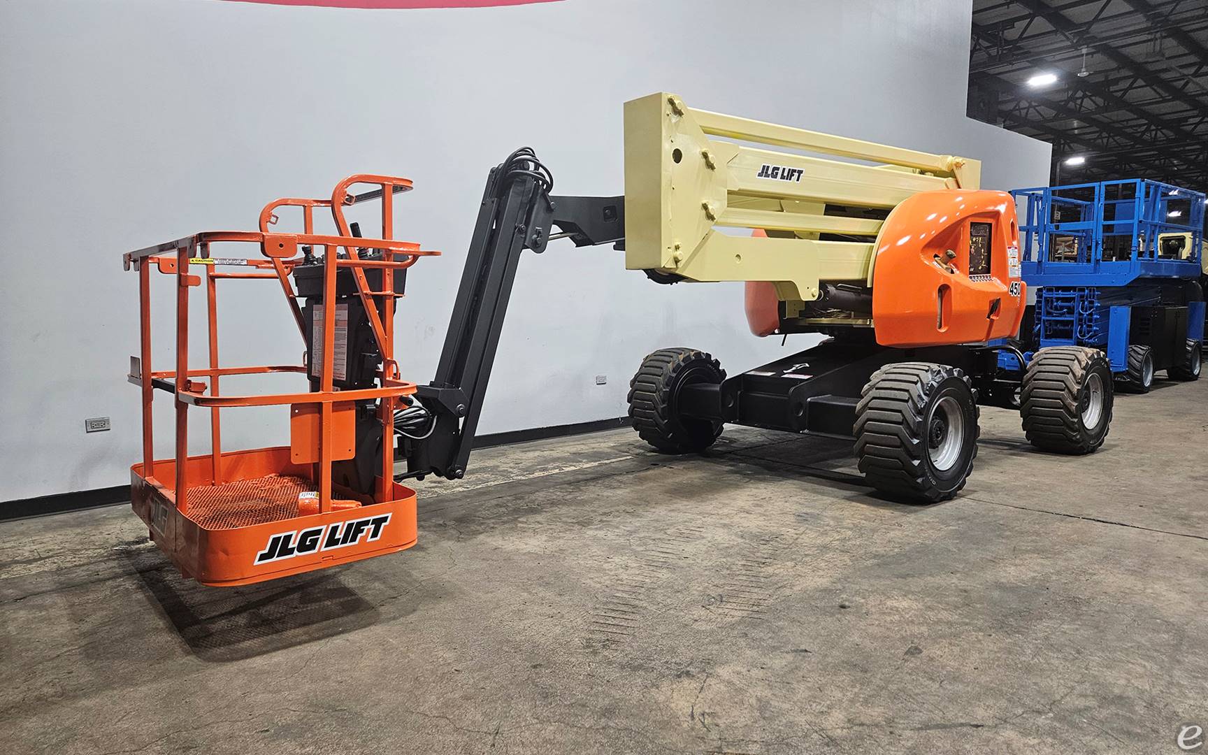 2015 JLG 16187