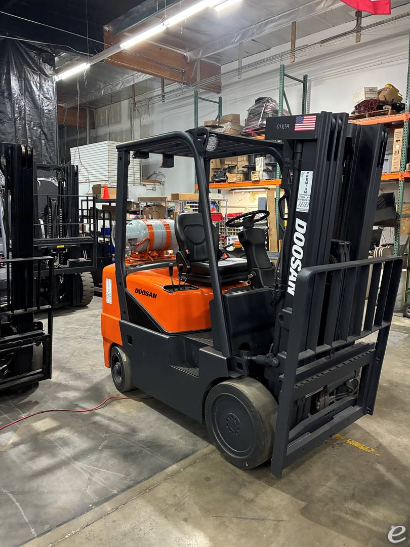 2007 Doosan GC30E-3