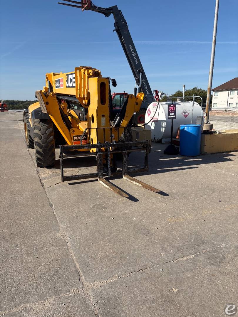 2018 JCB 510-56