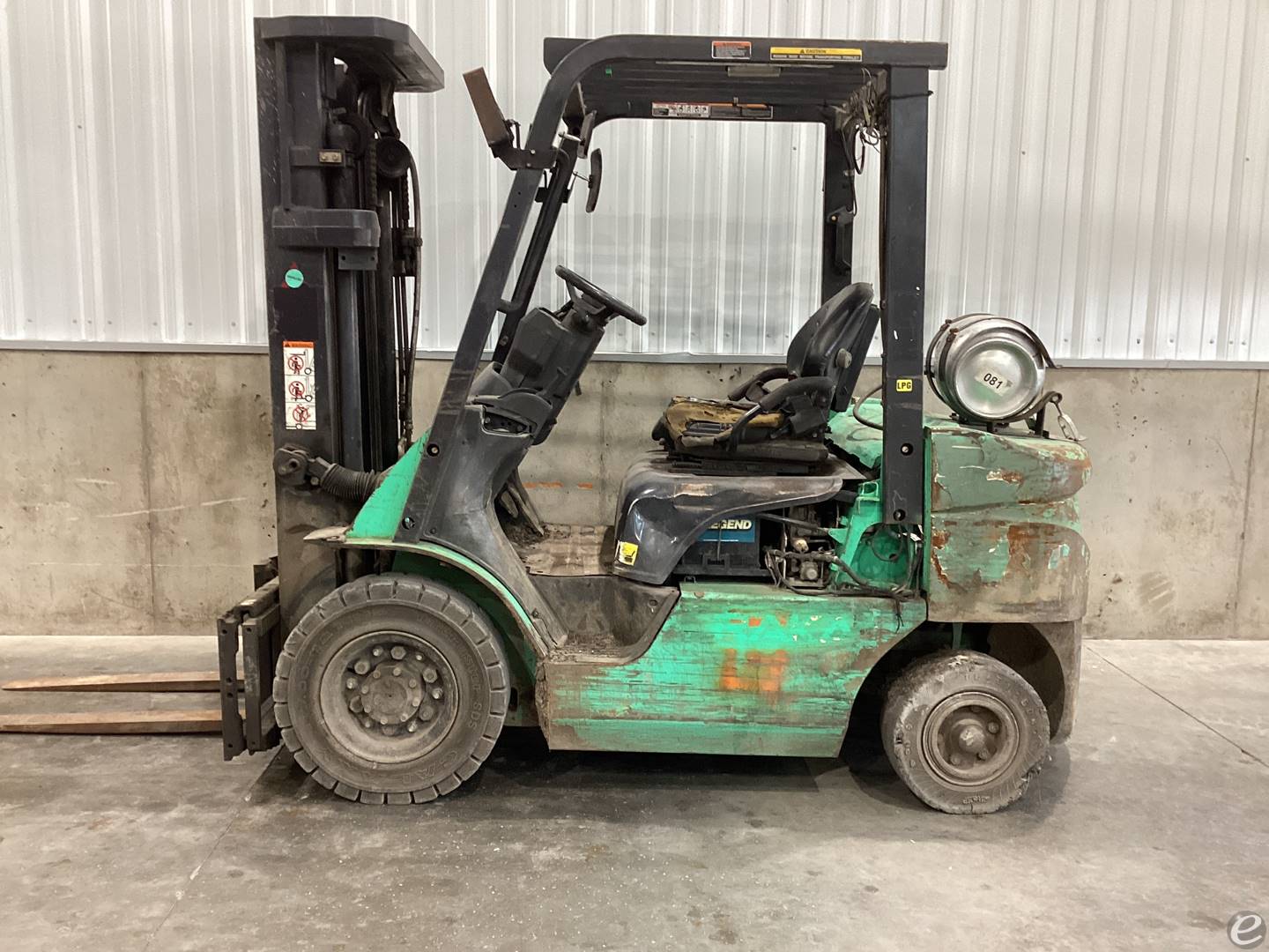 2020 Mitsubishi FG25N