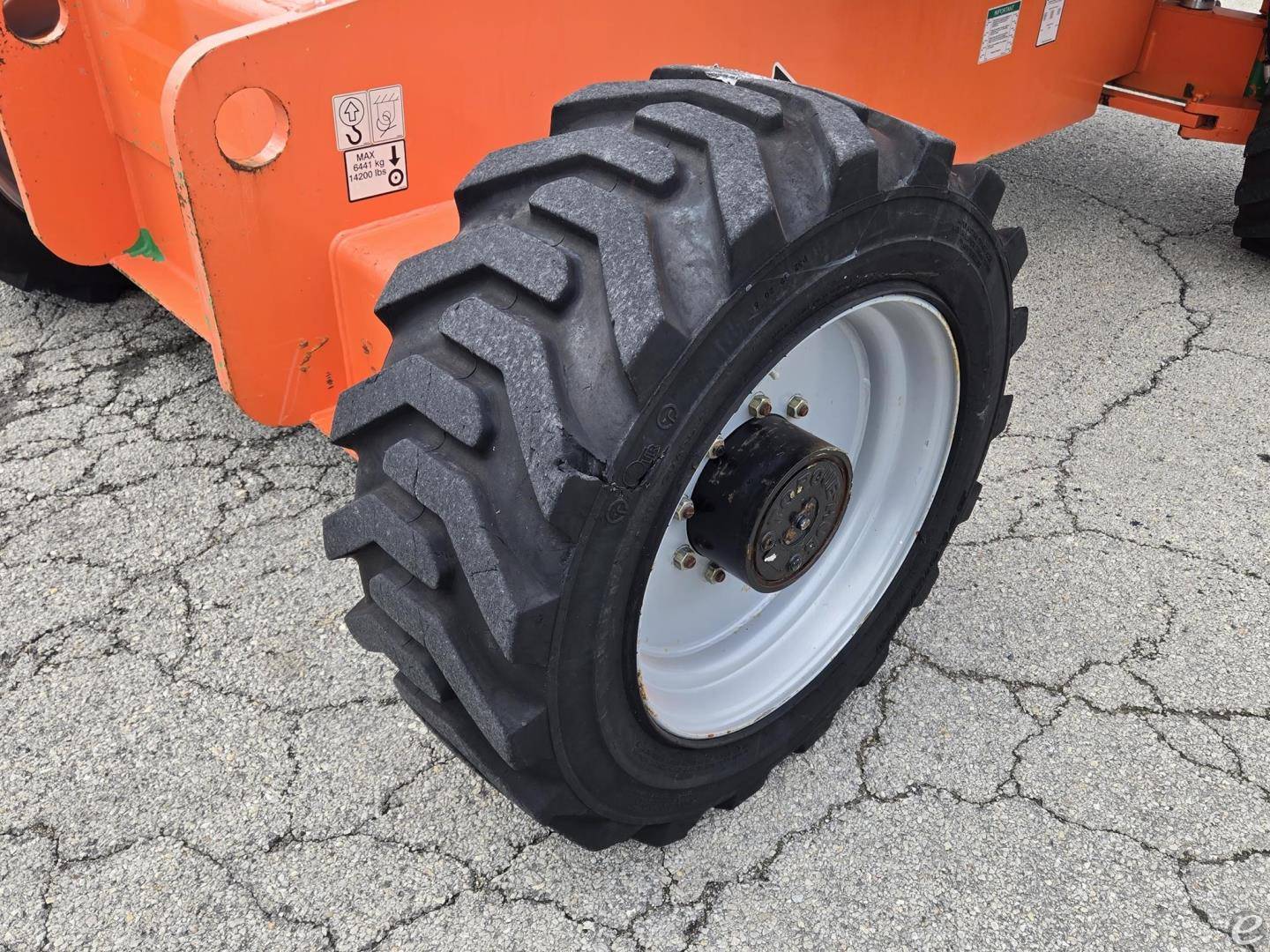 2012 JLG 660SJ