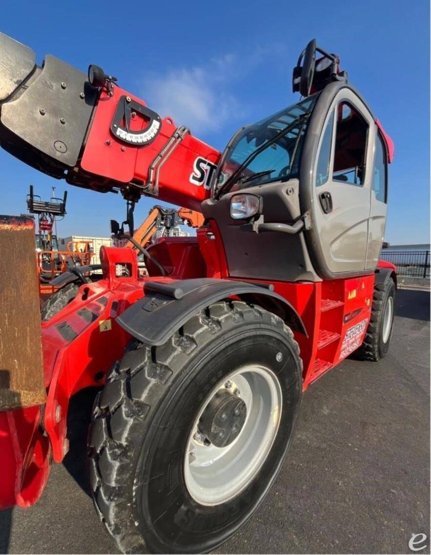 2016 Manitou MHT1490
