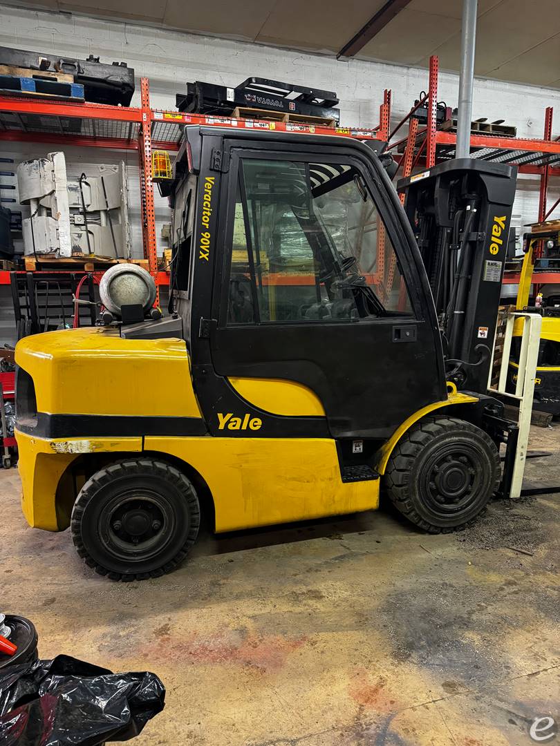 2009 Yale GLP090 LP Gas Forklift