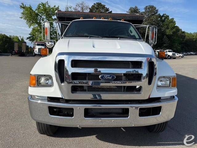 2015 Ford F750 XLT
