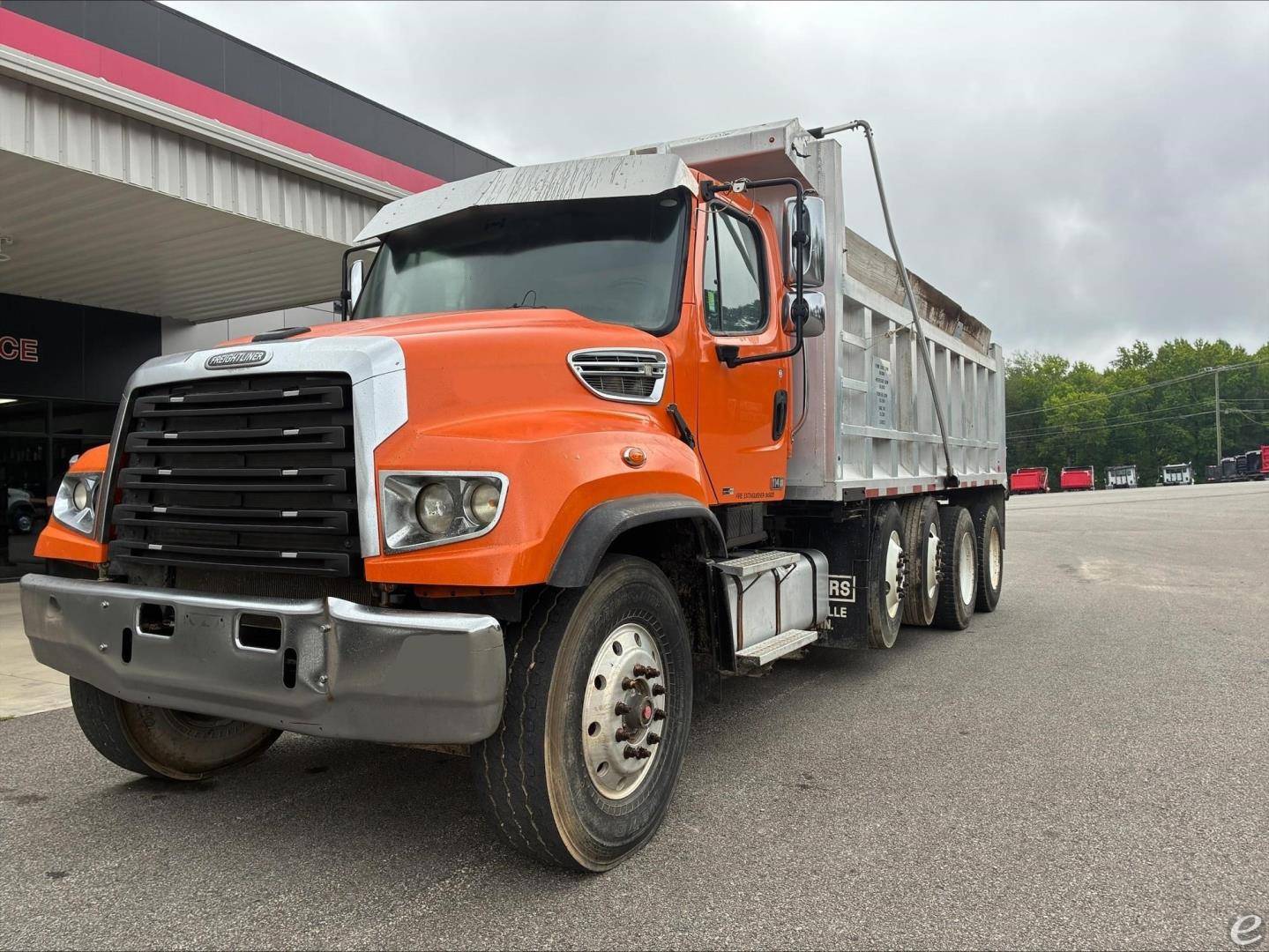 2015 Freightliner 114SD