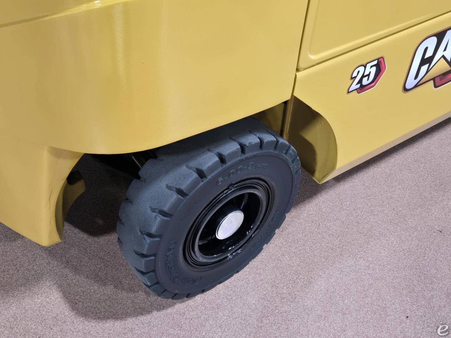 2020 Mitsubishi FG25N