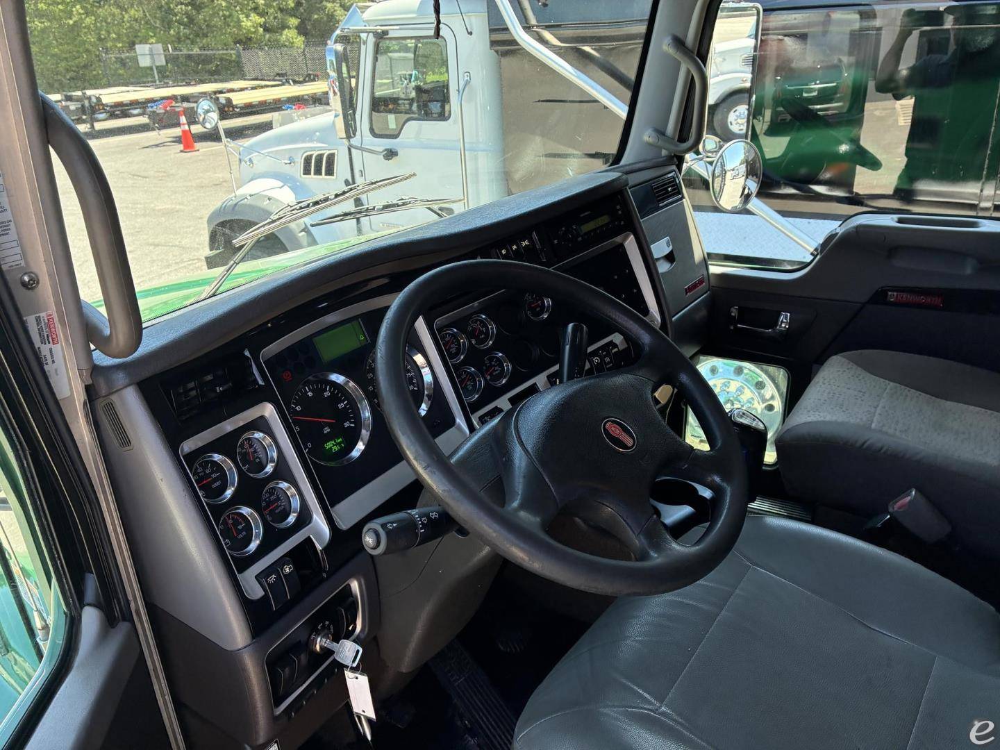 2013 Kenworth T440