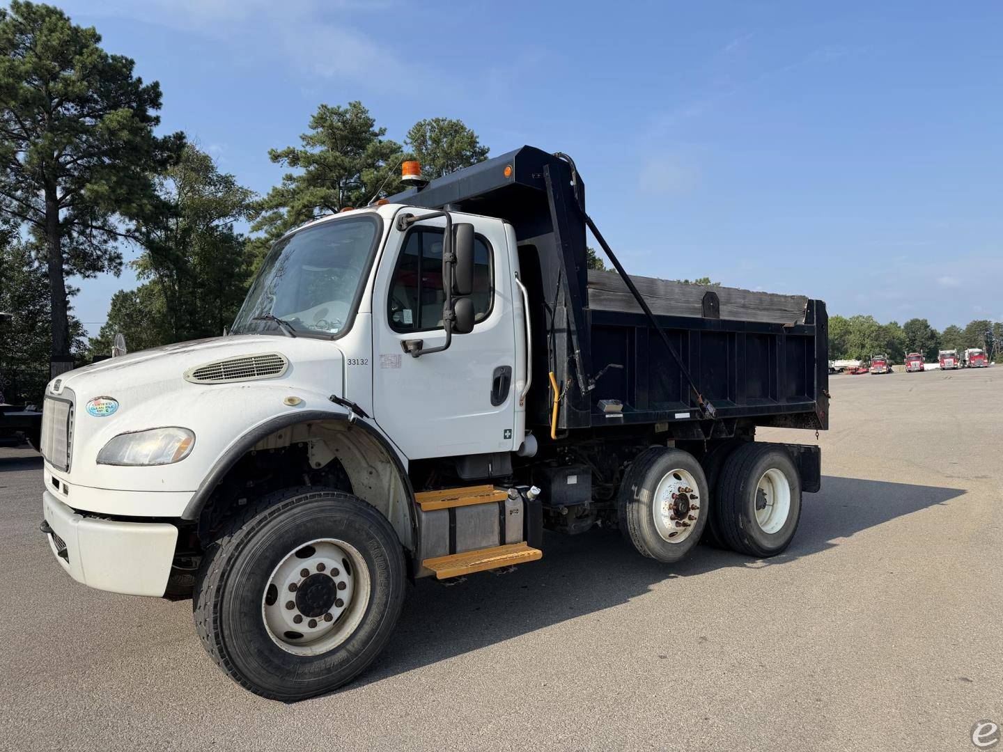 2014 Freightliner BUSINESS CLASS M2 106