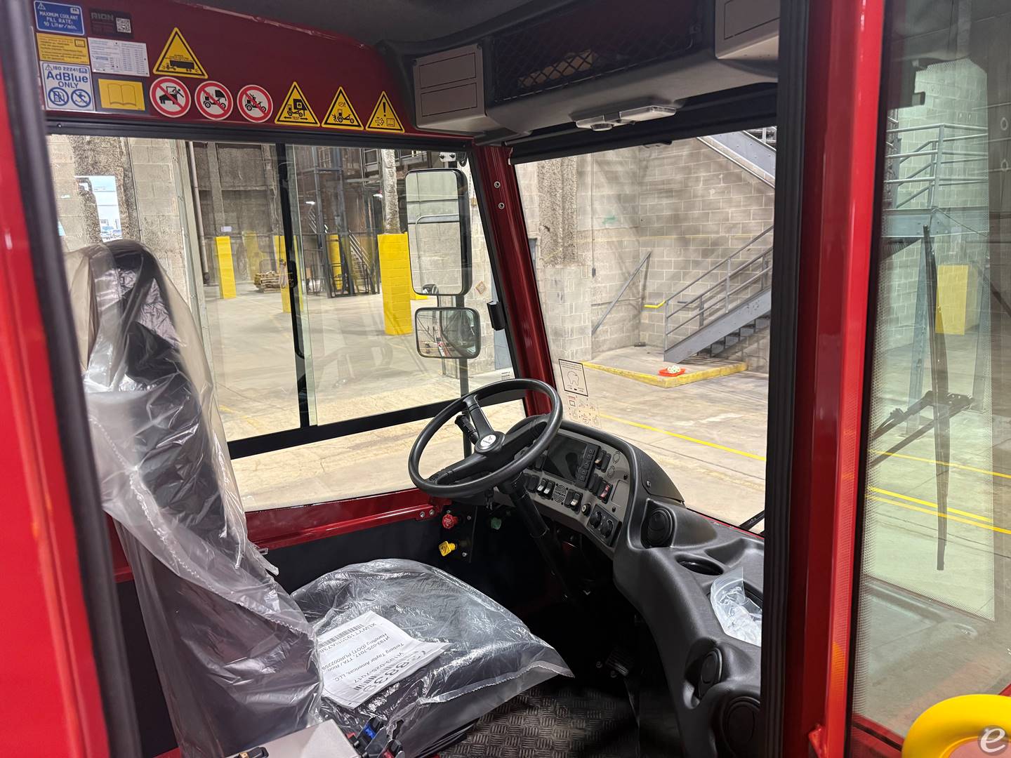 2024 Terberg YT193DOT