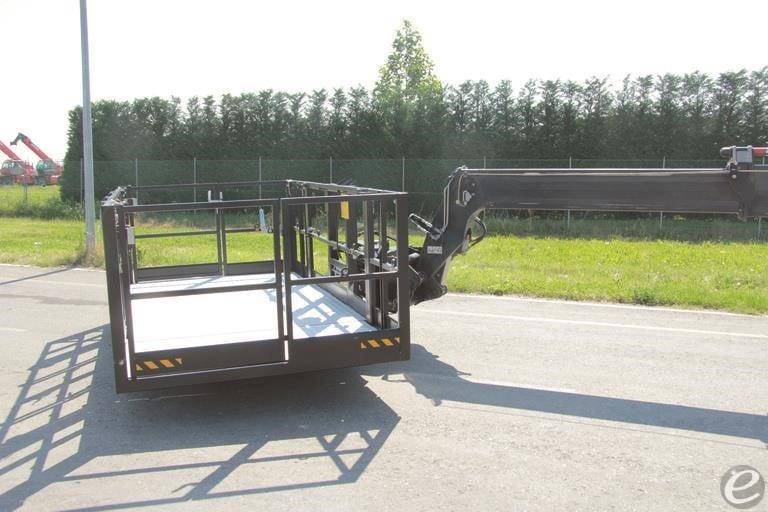 2025 Manitou DEEP EXTENSIBLE PLATFORM (MRT)