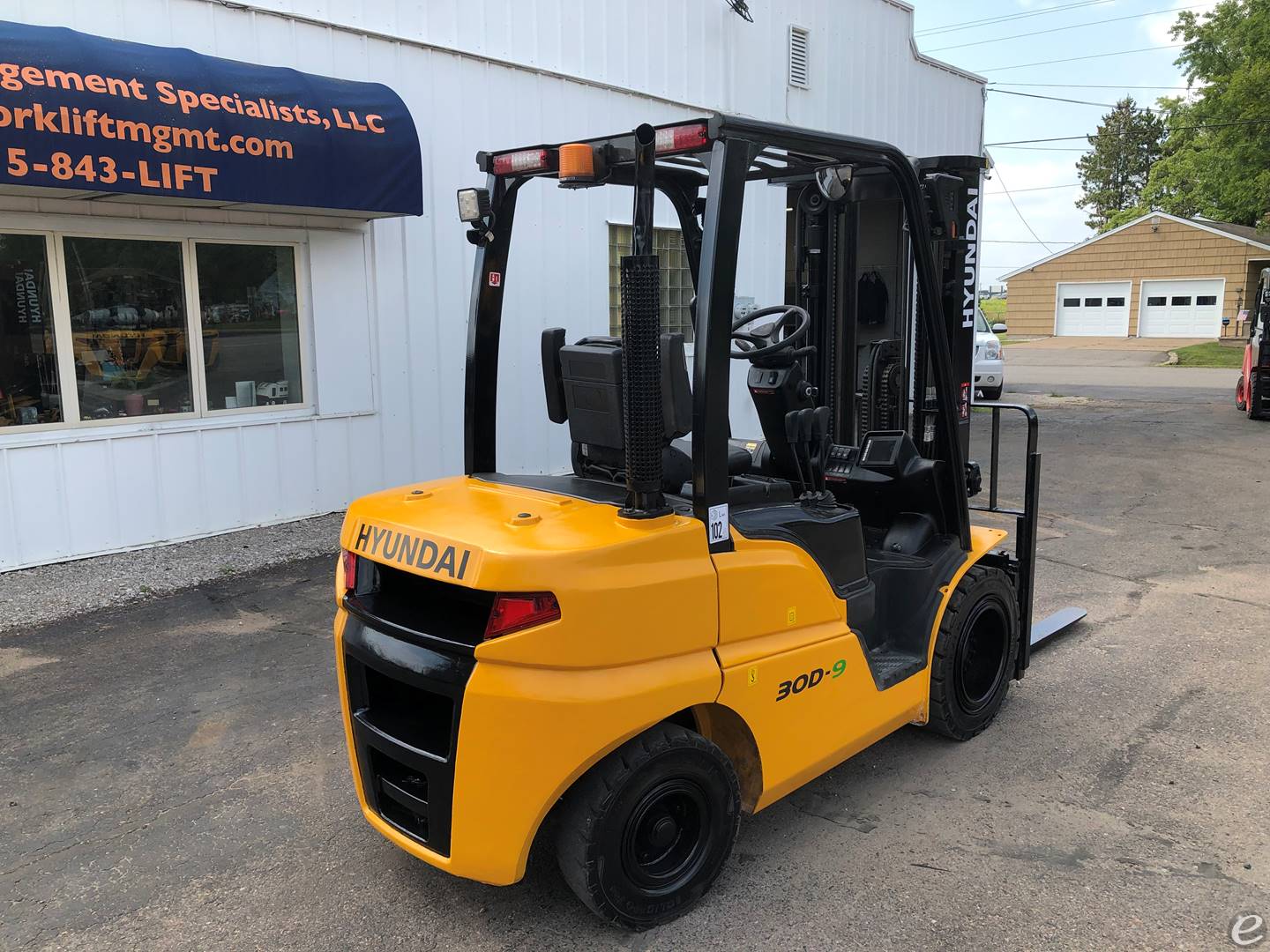 2019 Hyundai 30D-9