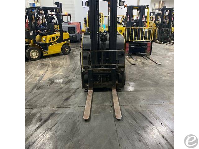2019 Yale ESC040AD