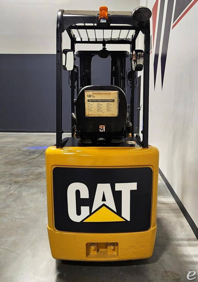2016 Cat E3000