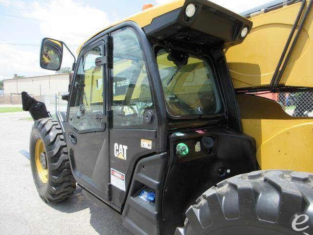 2017 Cat TL1055D