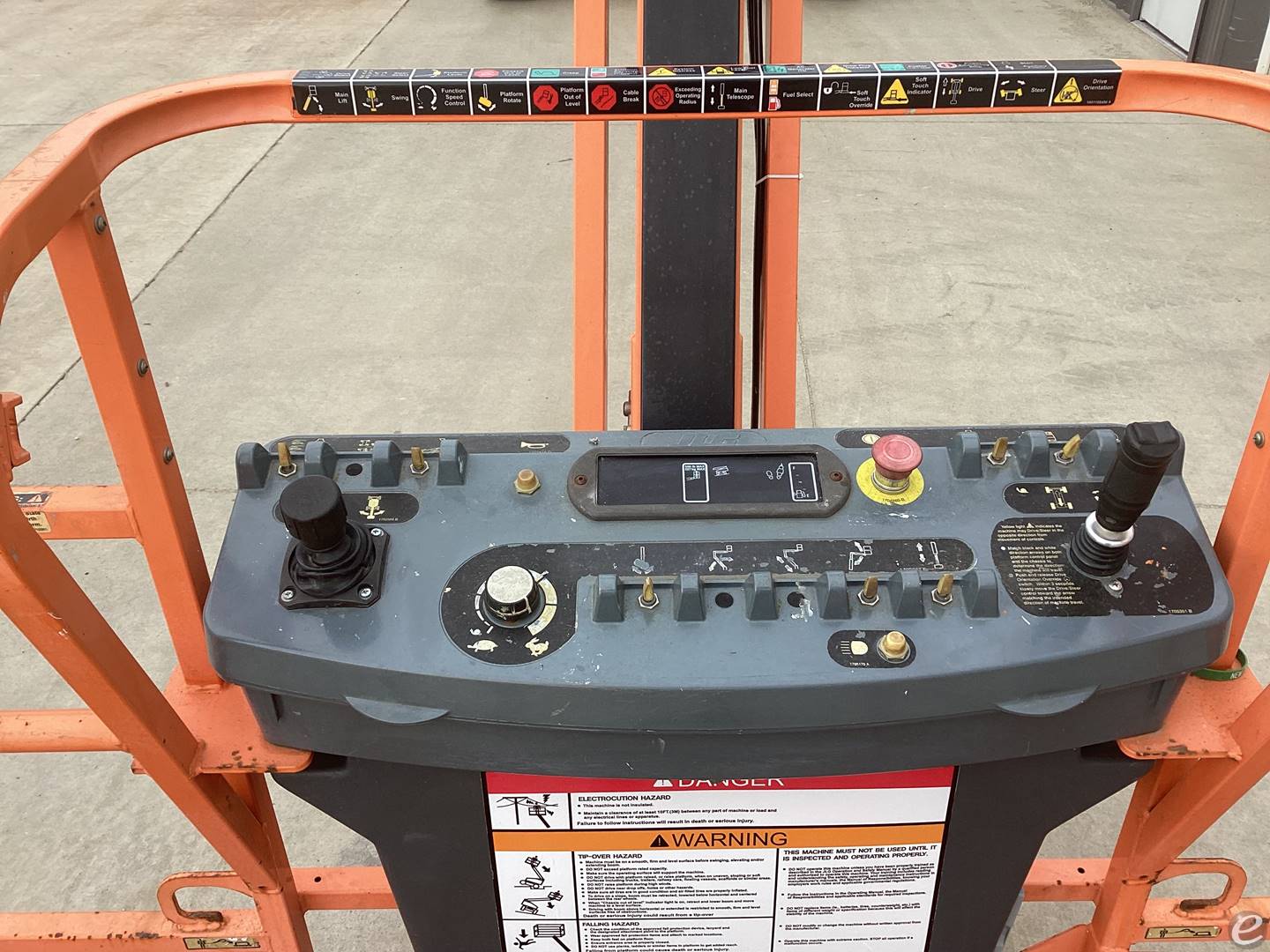 2015 JLG 860SJ