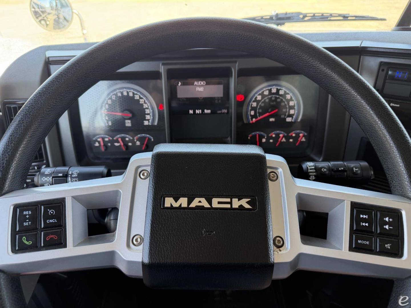 2025 Mack GRANITE 64FR