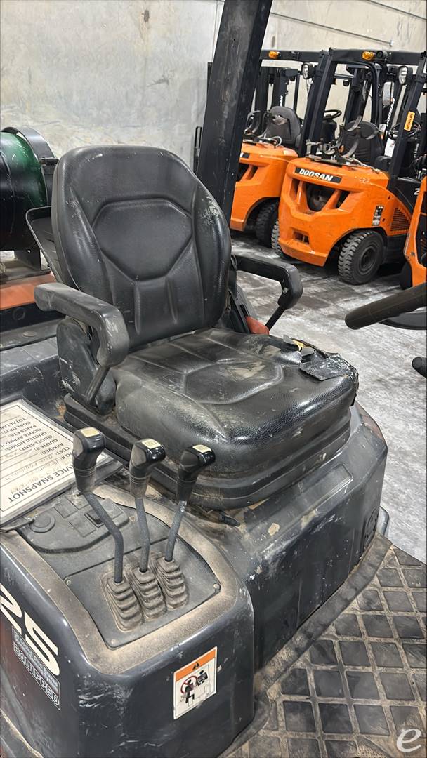 2022 Doosan G25E-7