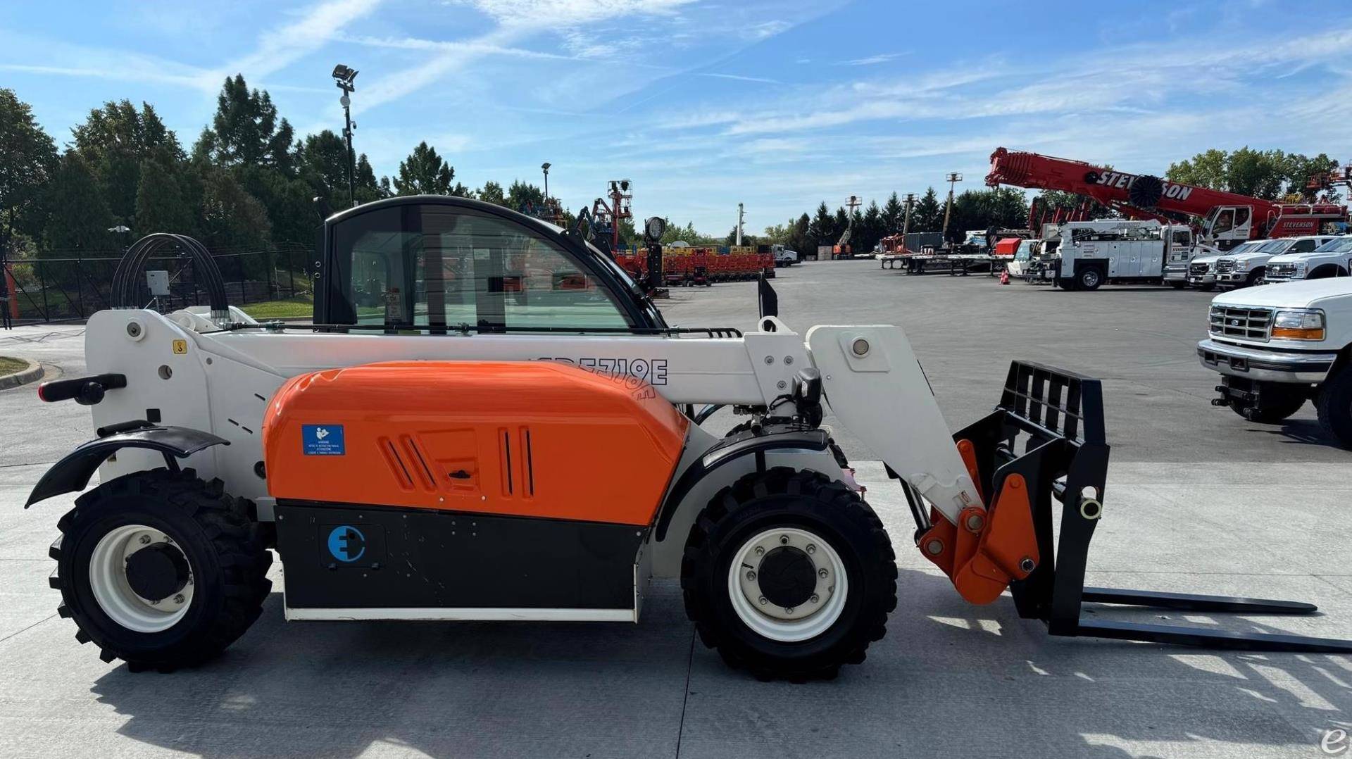 2020 Snorkel SR5719E