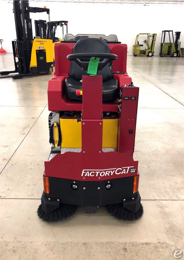 2019 Electric Factory Cat Rider Sweeper/Scrubbers | Eliftruck