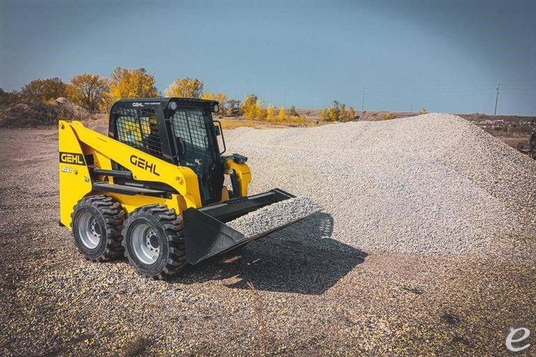 2026 Gehl R165