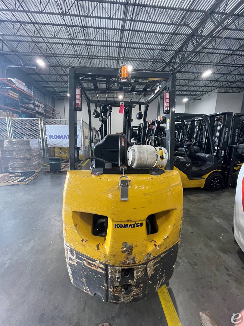 2017 Komatsu FG25ST-16
