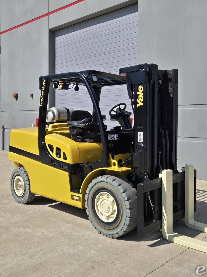 2021 Yale GLP120VX