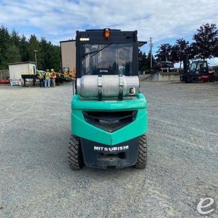 2023 Mitsubishi FG30N