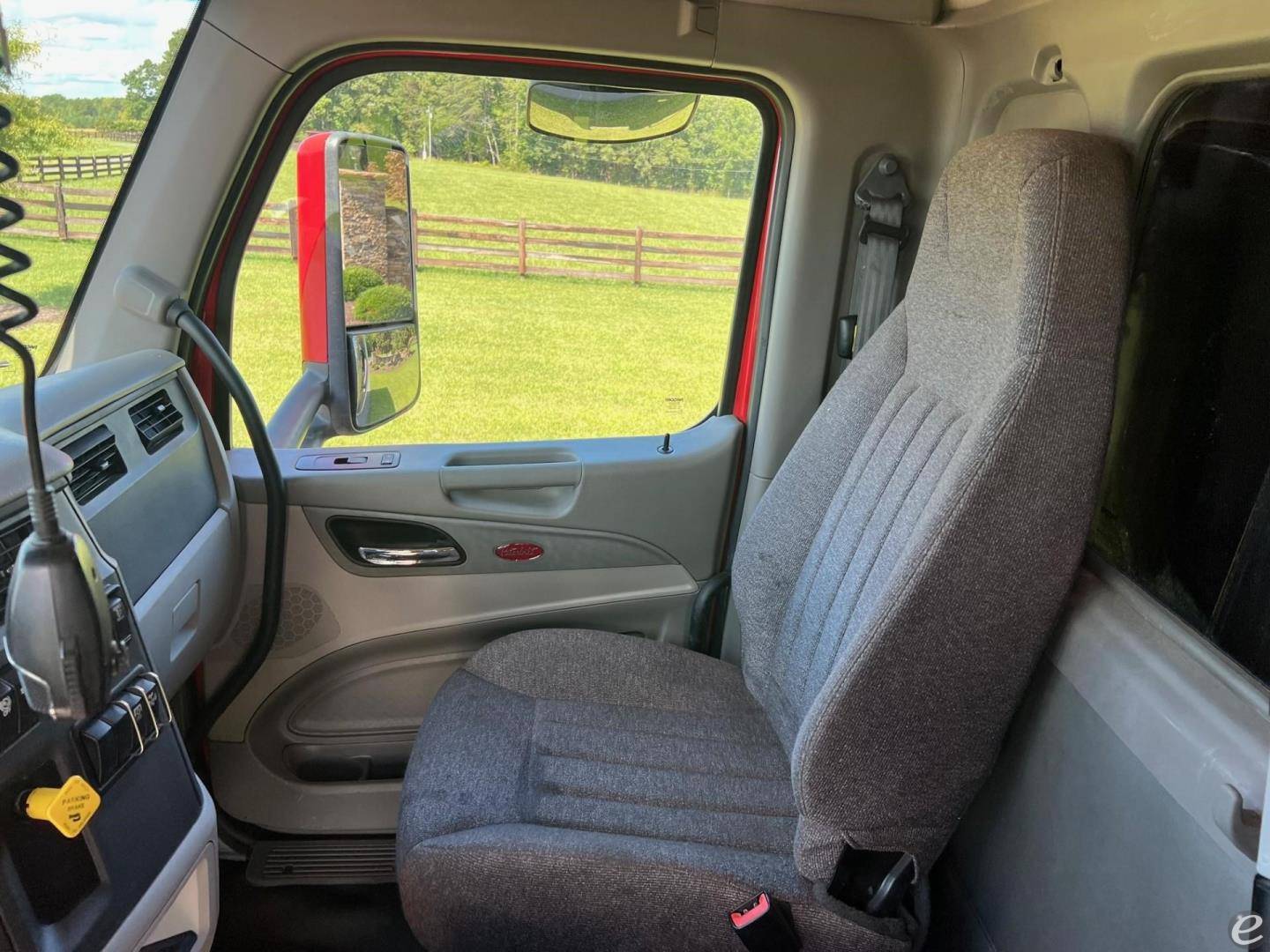 2021 Peterbilt 567