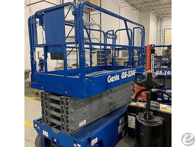2014 Genie GS-3246 Electric Scissor Lift - 123Forklift