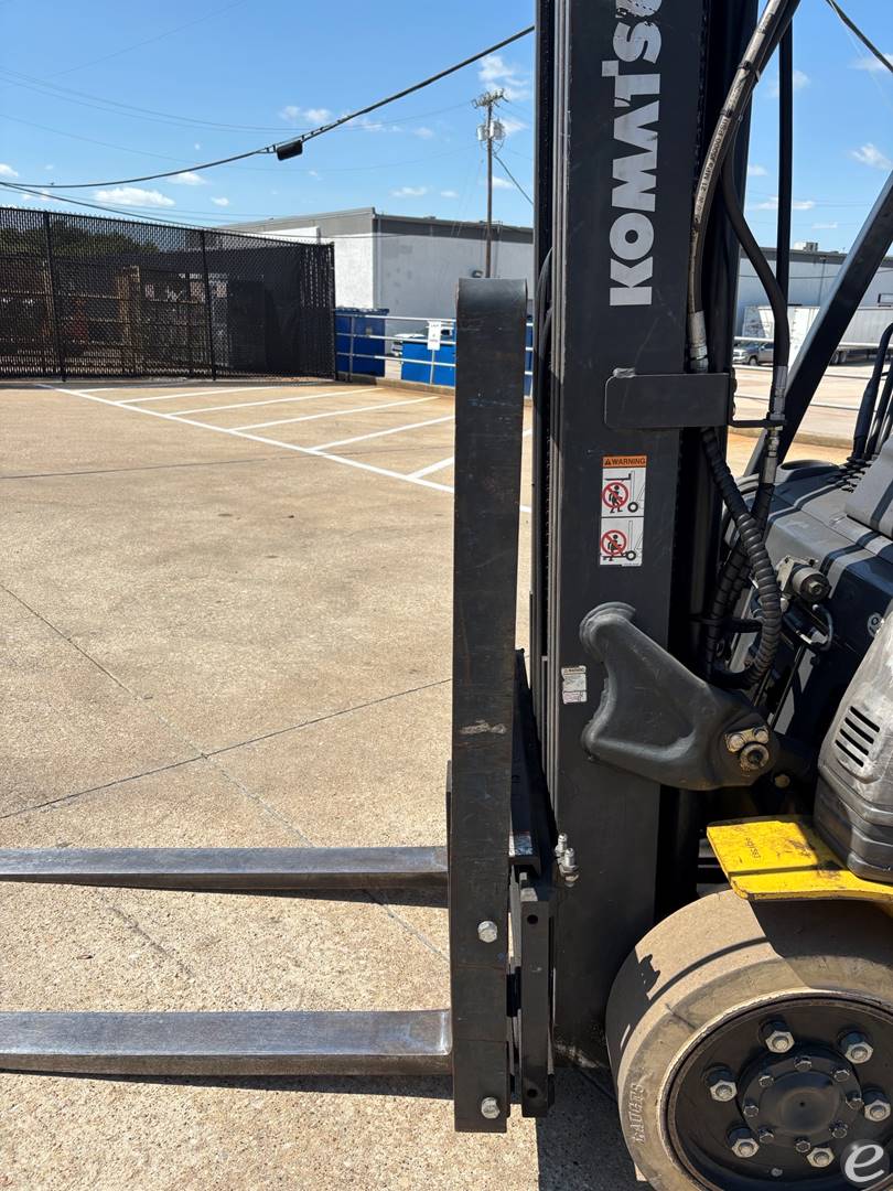 2017 Komatsu FG25ST-16