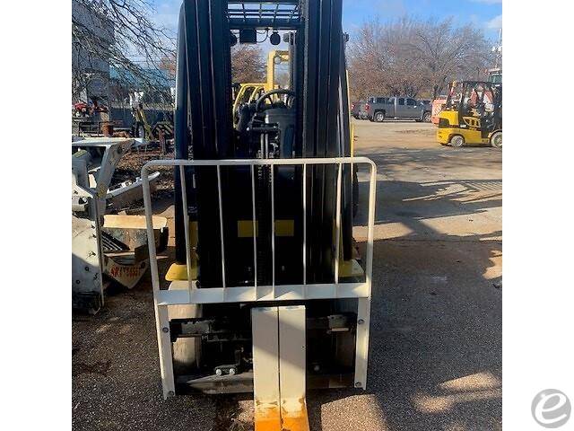 2017 Yale GC050VX LP Gas Forklift - 123Forklift