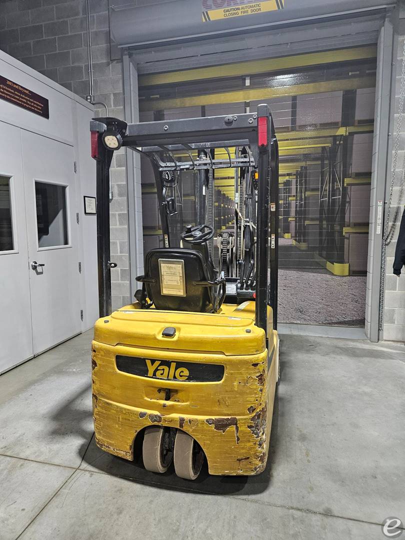 2015 Yale ERP040VT