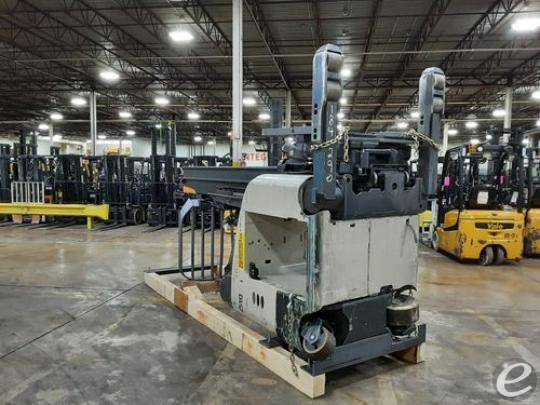 2017 Crown RMD6025-32 Electric Reach Truck - 123Forklift