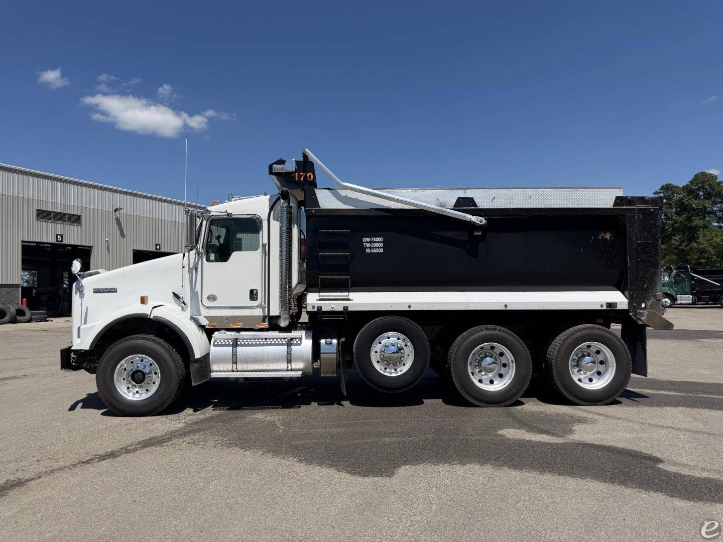 2020 Kenworth T800