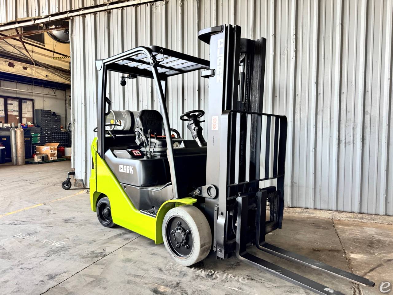 2018 Clark S25CL