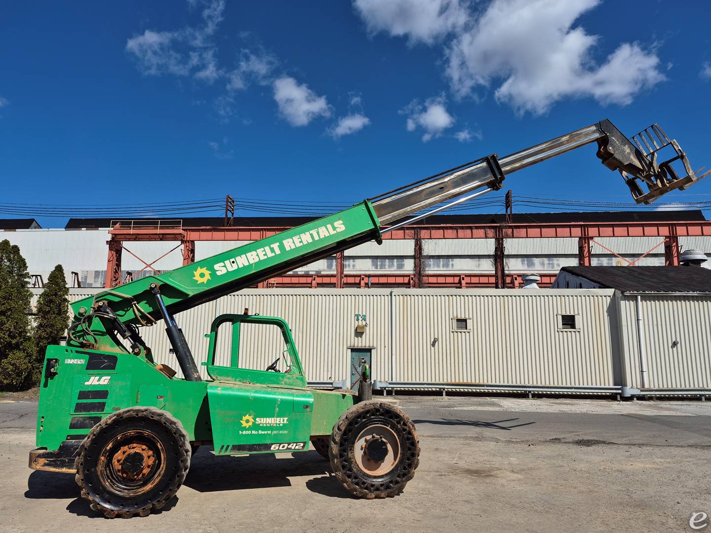 2016 JLG 6042