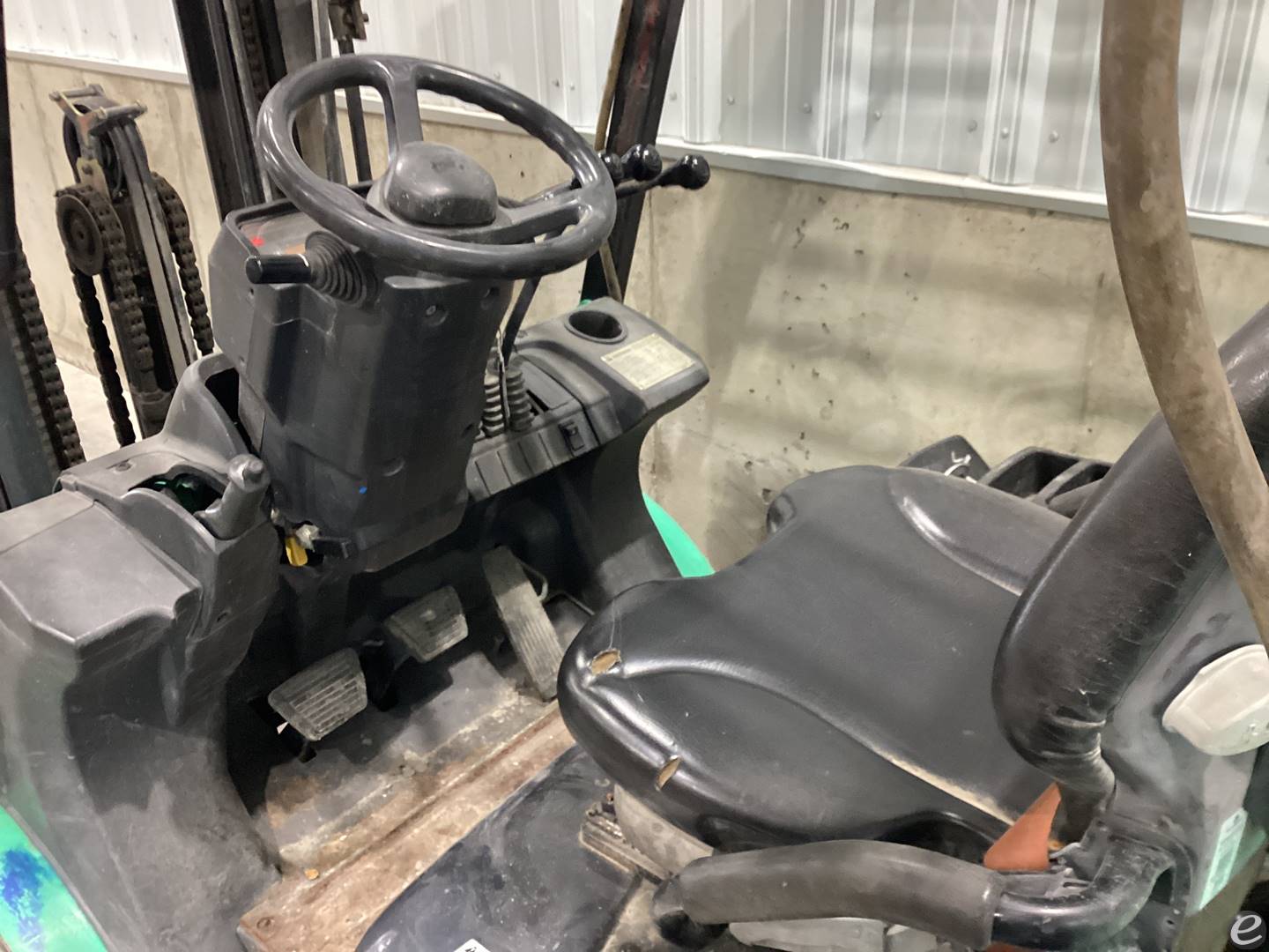 2020 Mitsubishi FG25N