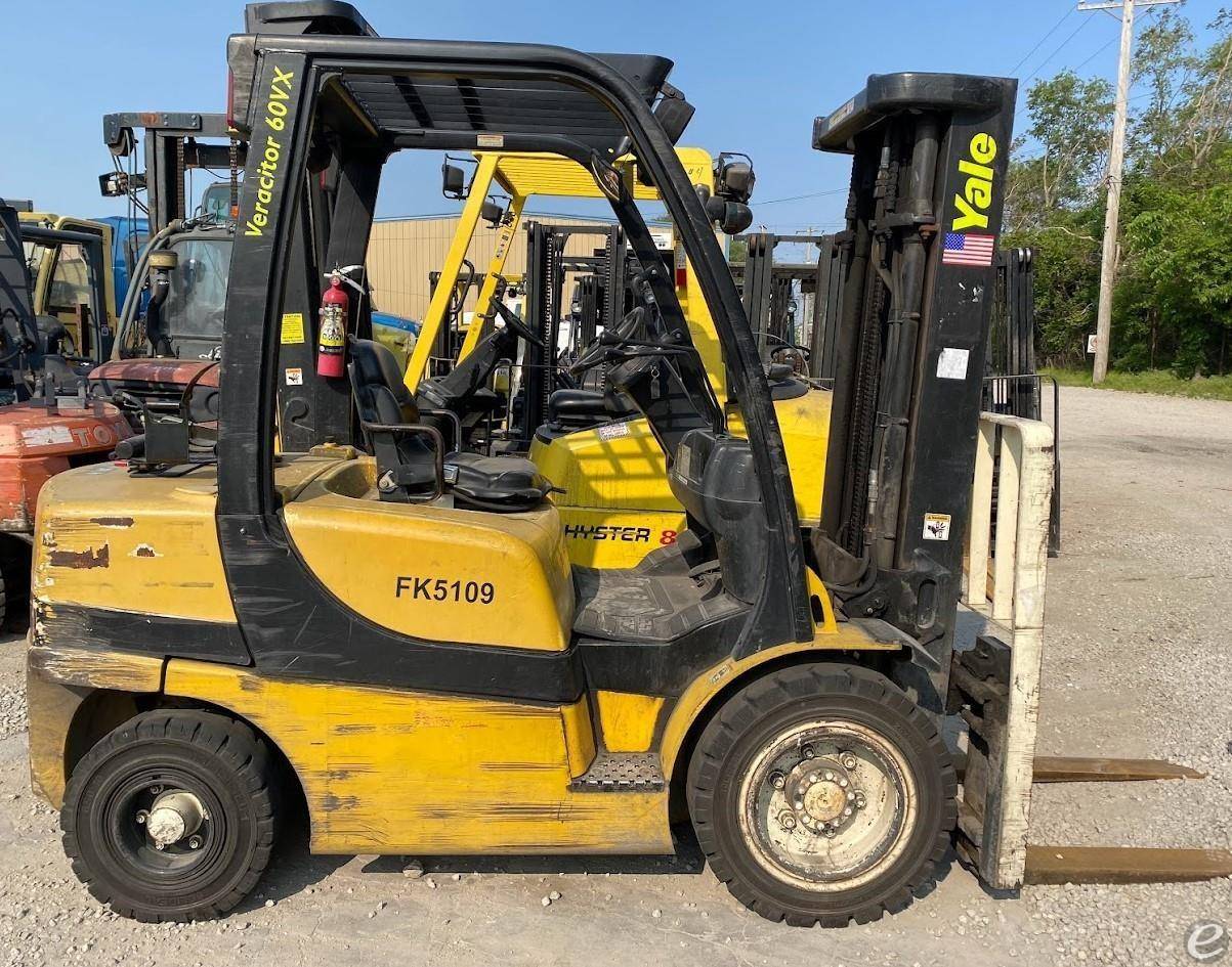 LP Gas Yale GLP060VX Pneumatic Tire 4 Wheel Sit Down