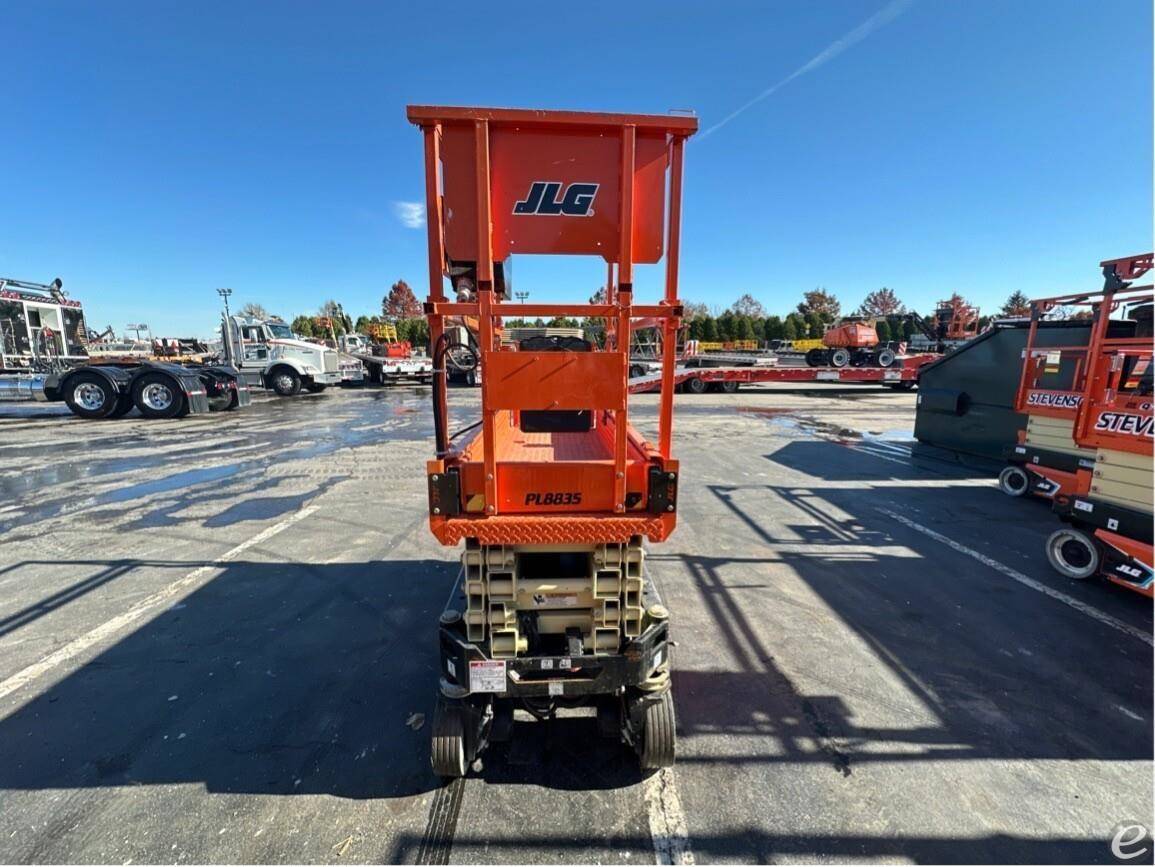 2021 JLG R1932i