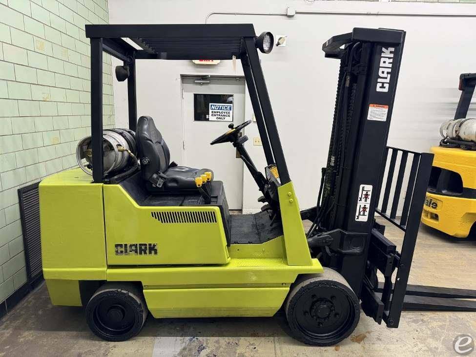 1992 Clark GCX30 LP Gas Forklift