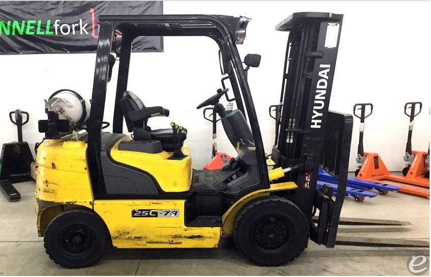 2016 Hyundai 25L-7A