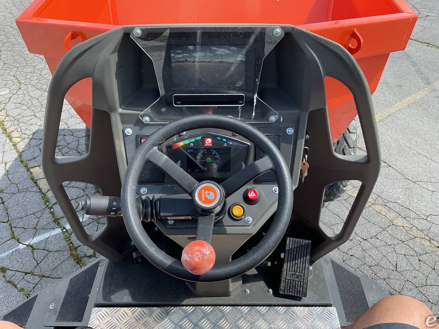 2026 JLG D601AHG