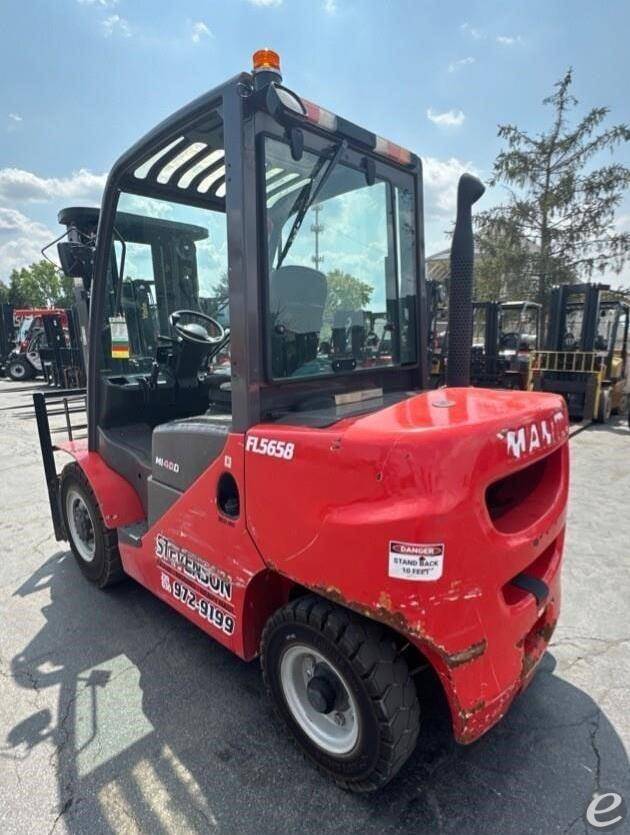 2022 Manitou MI40D