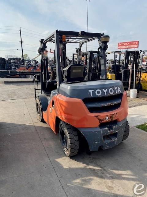 2016 Toyota 8FD35U