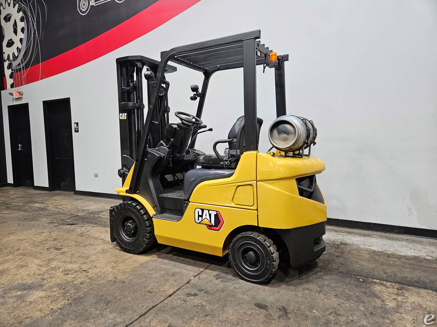 2013 Mitsubishi FG18N