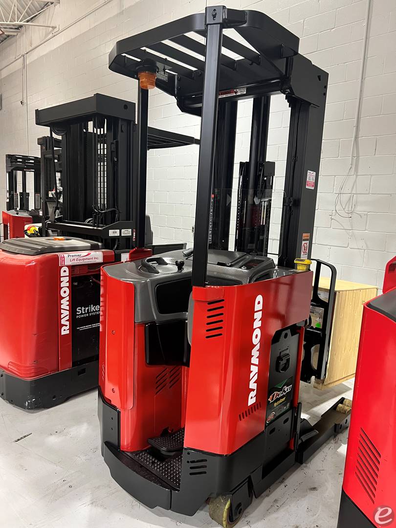  Raymond EASIR40TT Electric Reach Truck - 123Forklift