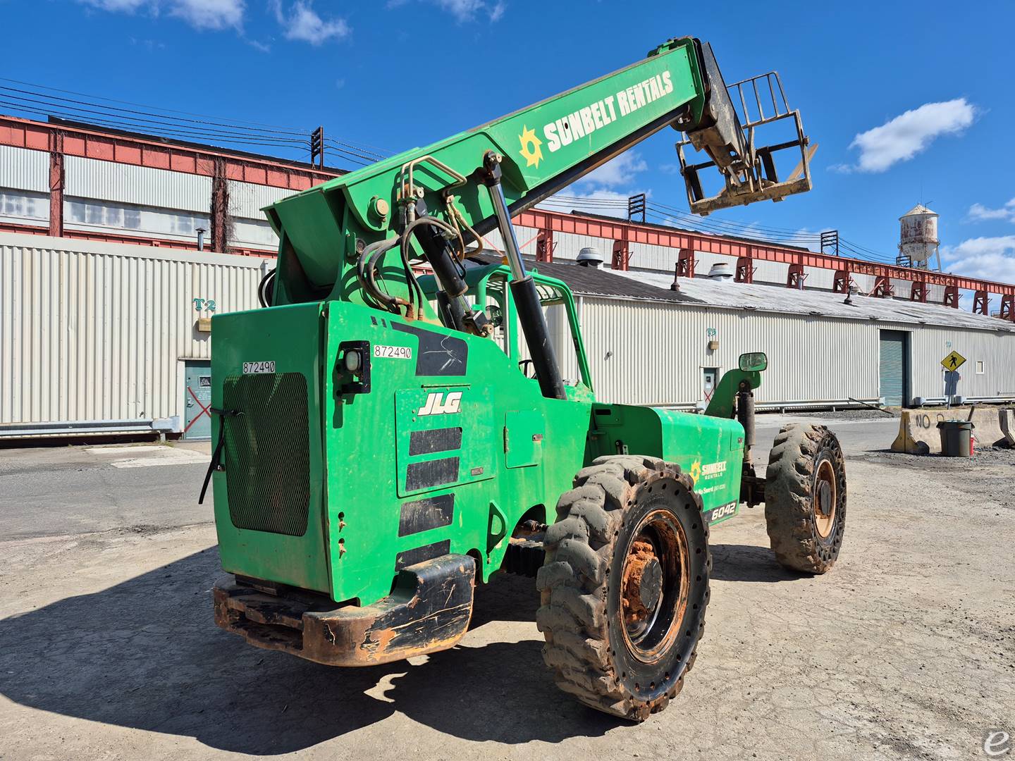 2016 JLG 6042