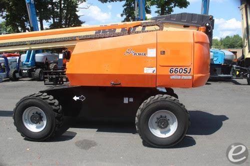 2019 JLG 660SJ