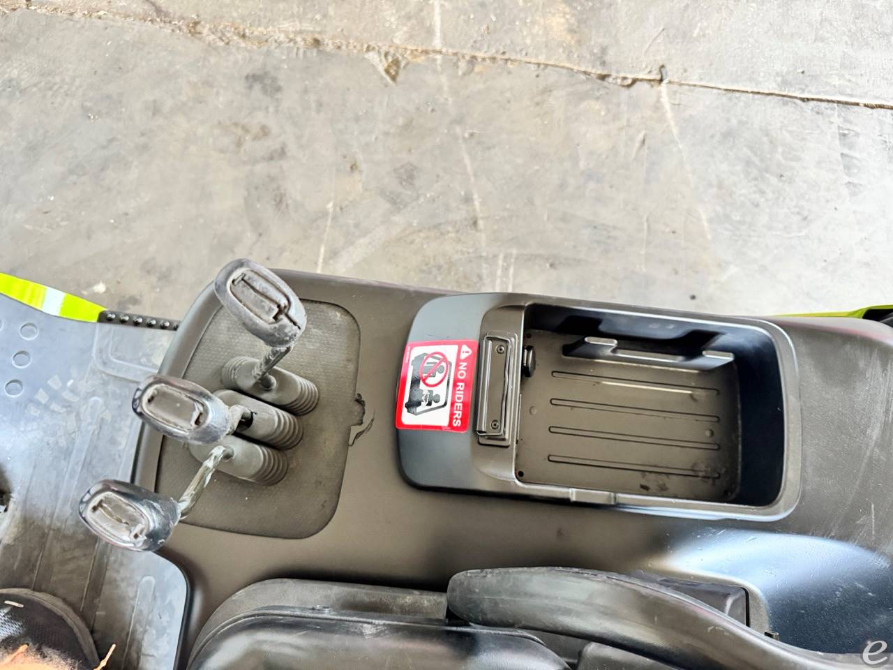 2018 Clark S25CL