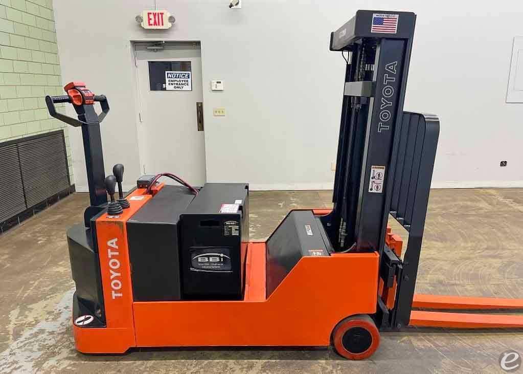 2005 Toyota 6BWC10 Electric Forklif...